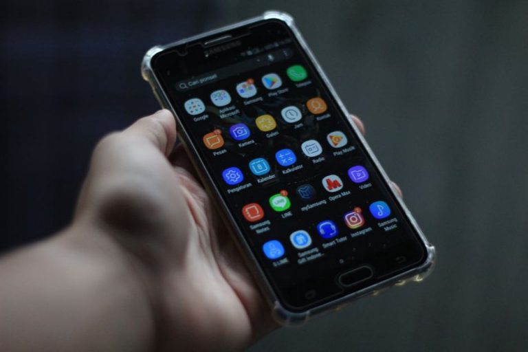 раздел разрешений в настройках телефона Android