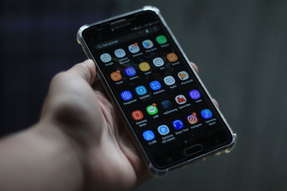 раздел разрешений в настройках телефона Android